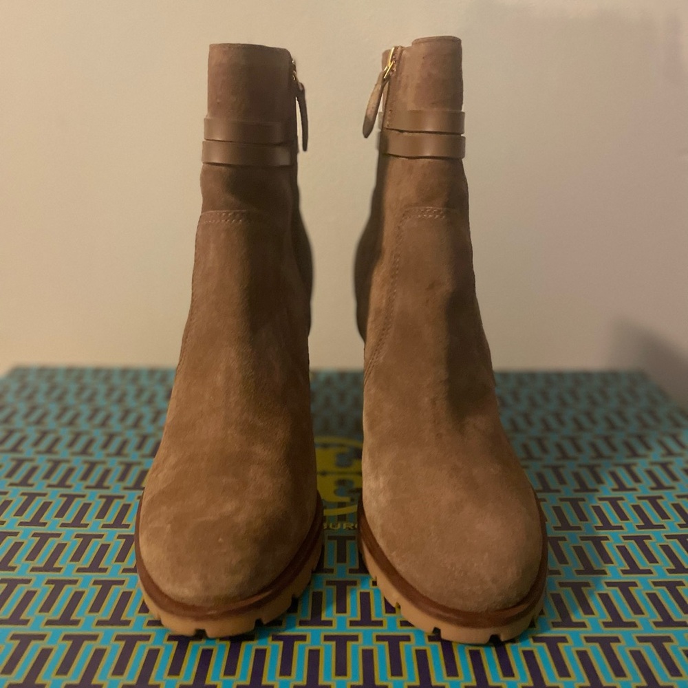 Tory burch Leigh 90mm Lug Sole Bootie - Picture 3 of 10